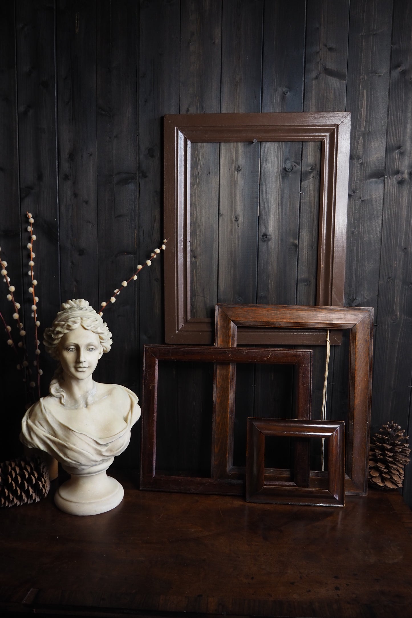 The Portavera – Vintage Painted Wooden Frame