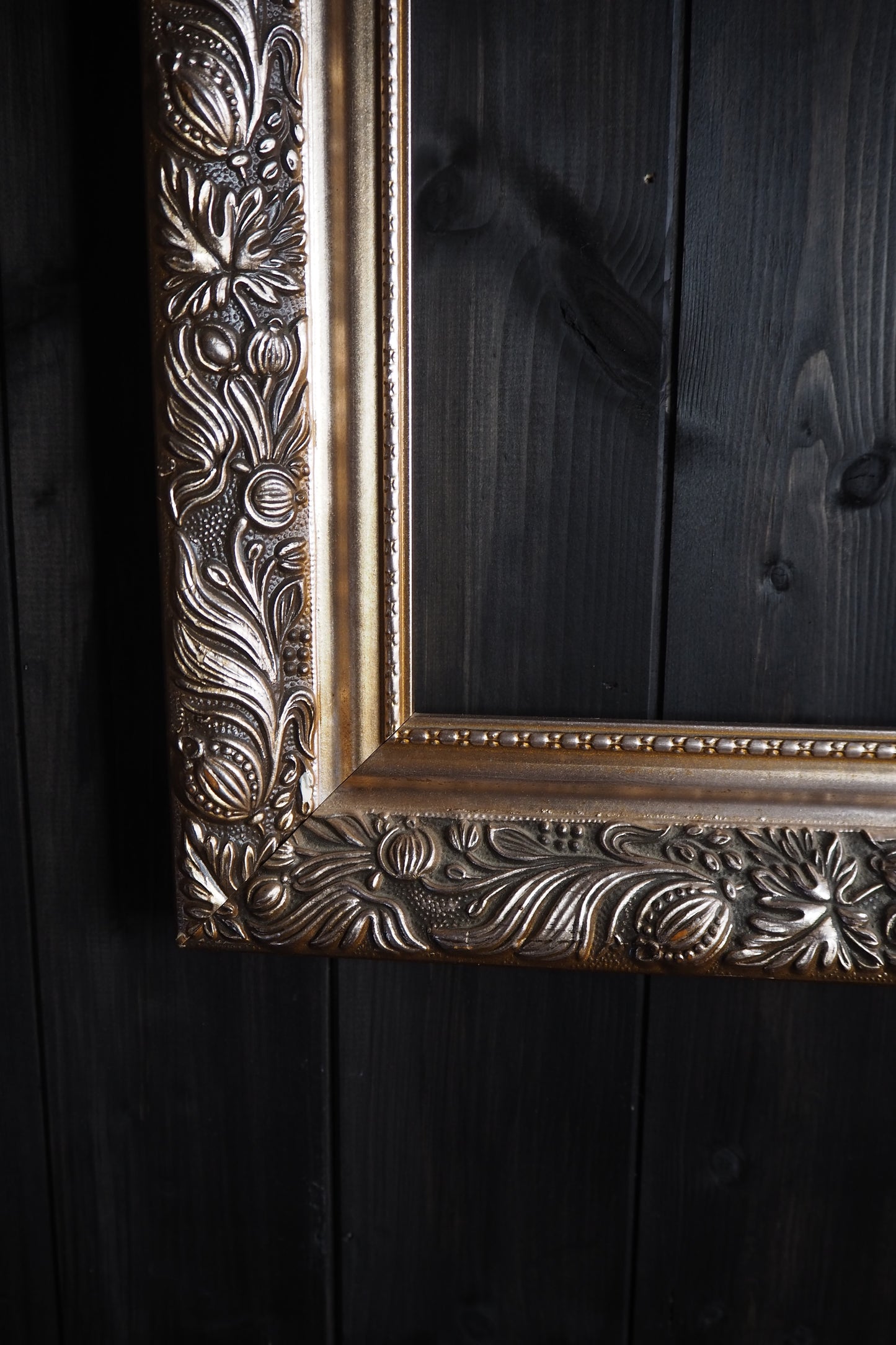 The Belvoir – Vintage Gold & Silver Tone Ornate Frame