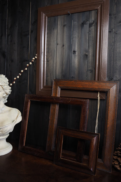 The Balmoral – Antique Solid Small Wood Frame
