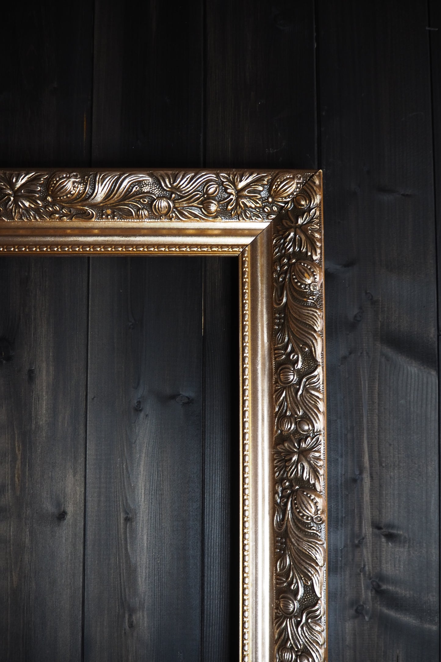 The Belvoir – Vintage Gold & Silver Tone Ornate Frame
