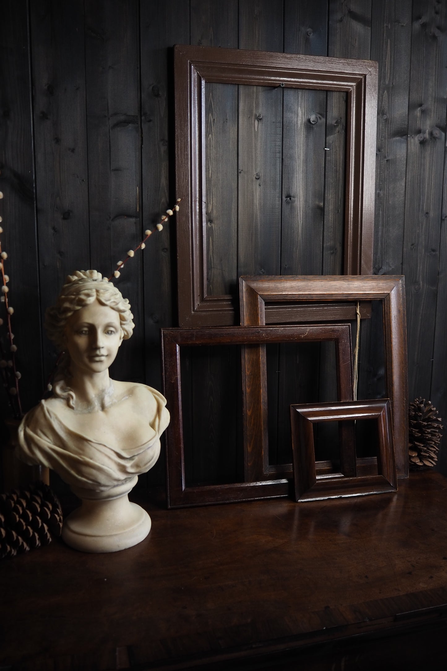 The Portavera – Vintage Painted Wooden Frame