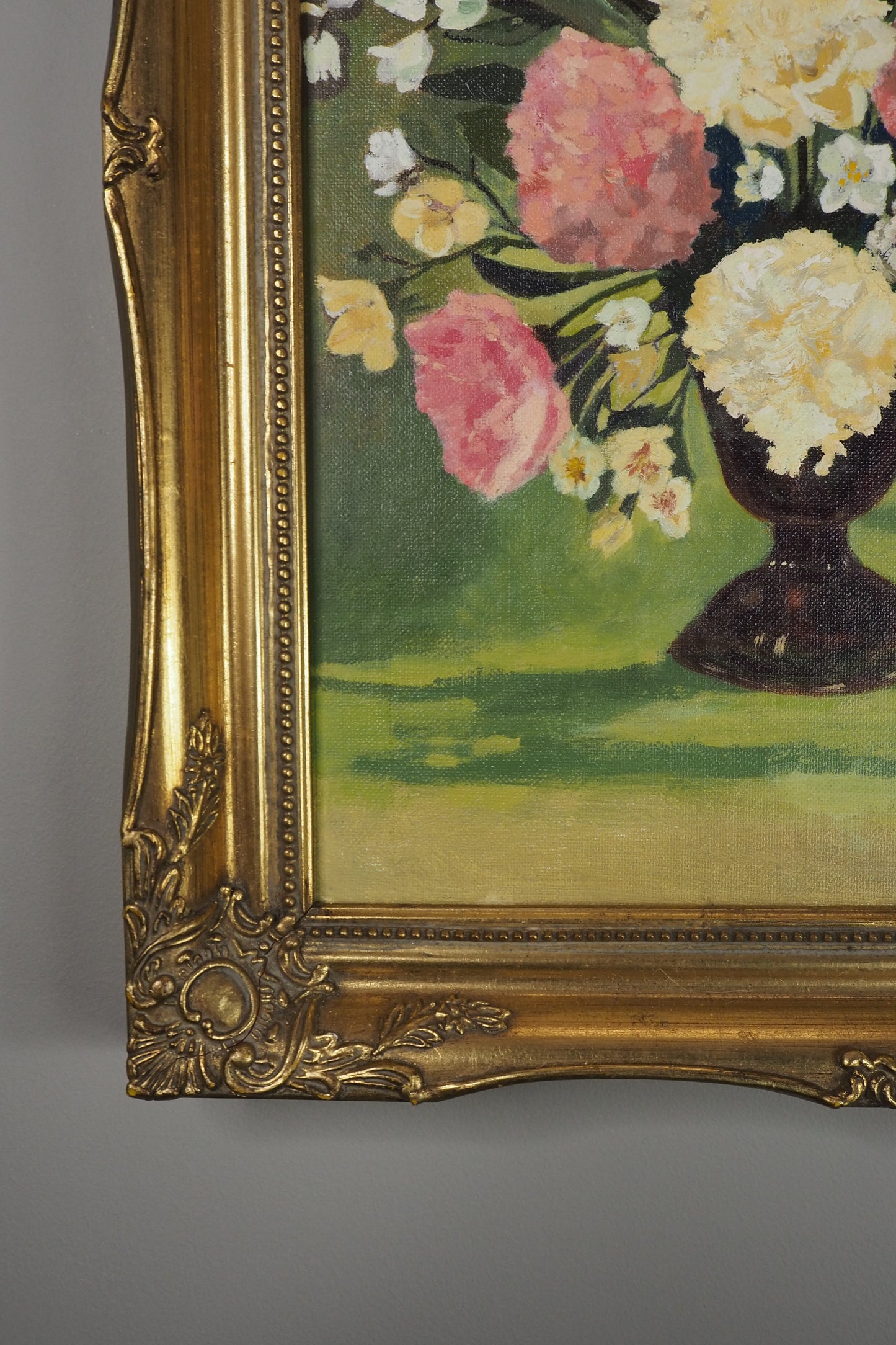 Vintage Signed Floral Oil Painting, Sorelle Gold Gilt Frame ( 39 x 49 cm)