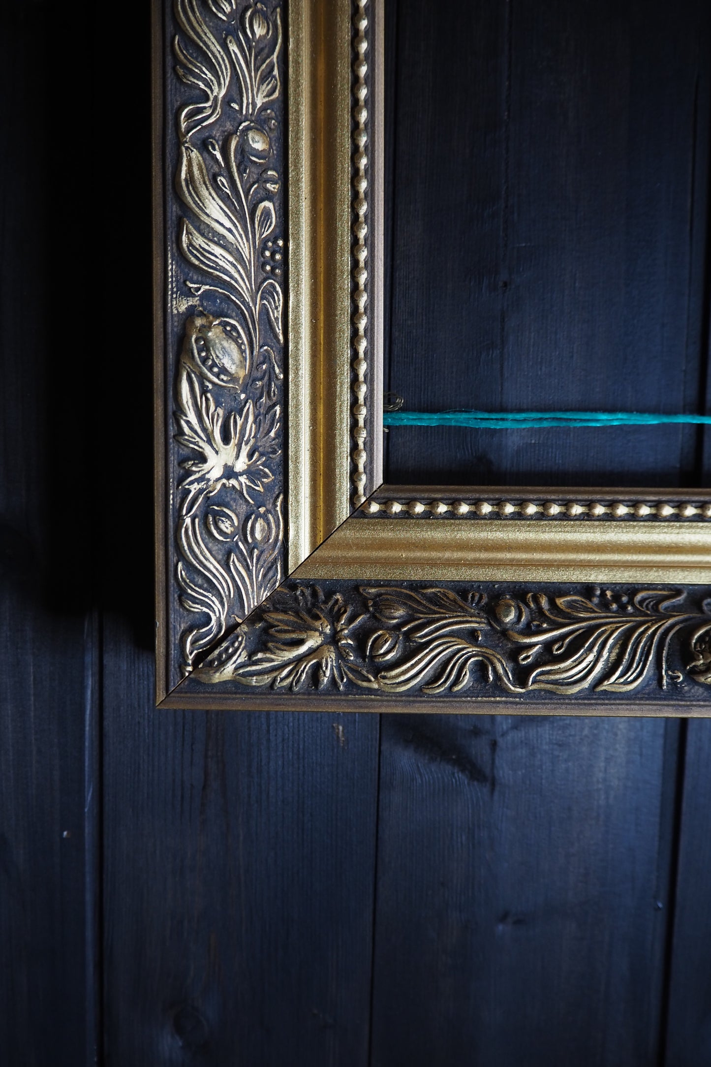 The Belvoir – Antique & Vintage Gold Ornate Small Frame Collection
