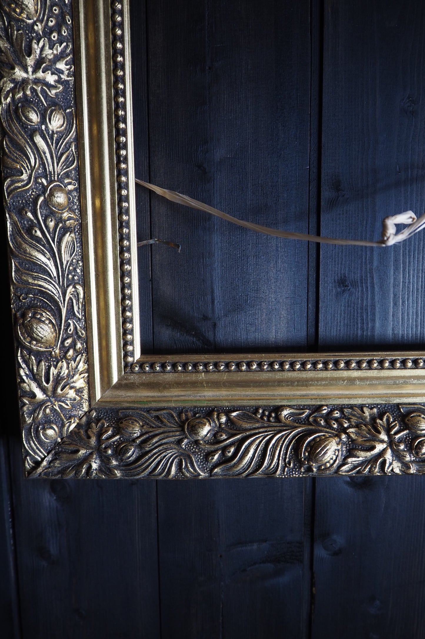 The Belvoir – Antique & Vintage Gold Ornate Small Frame Collection