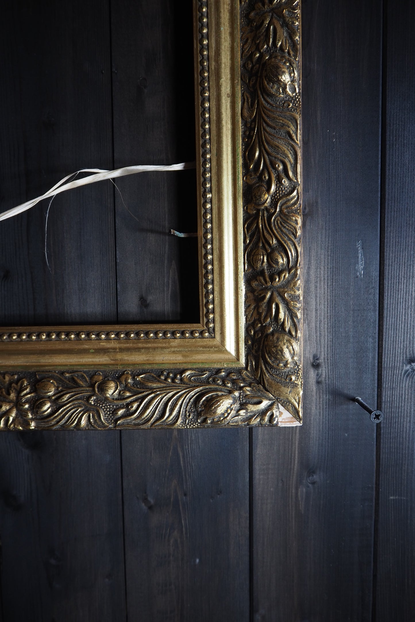 The Belvoir – Antique & Vintage Gold Ornate Small Frame Collection