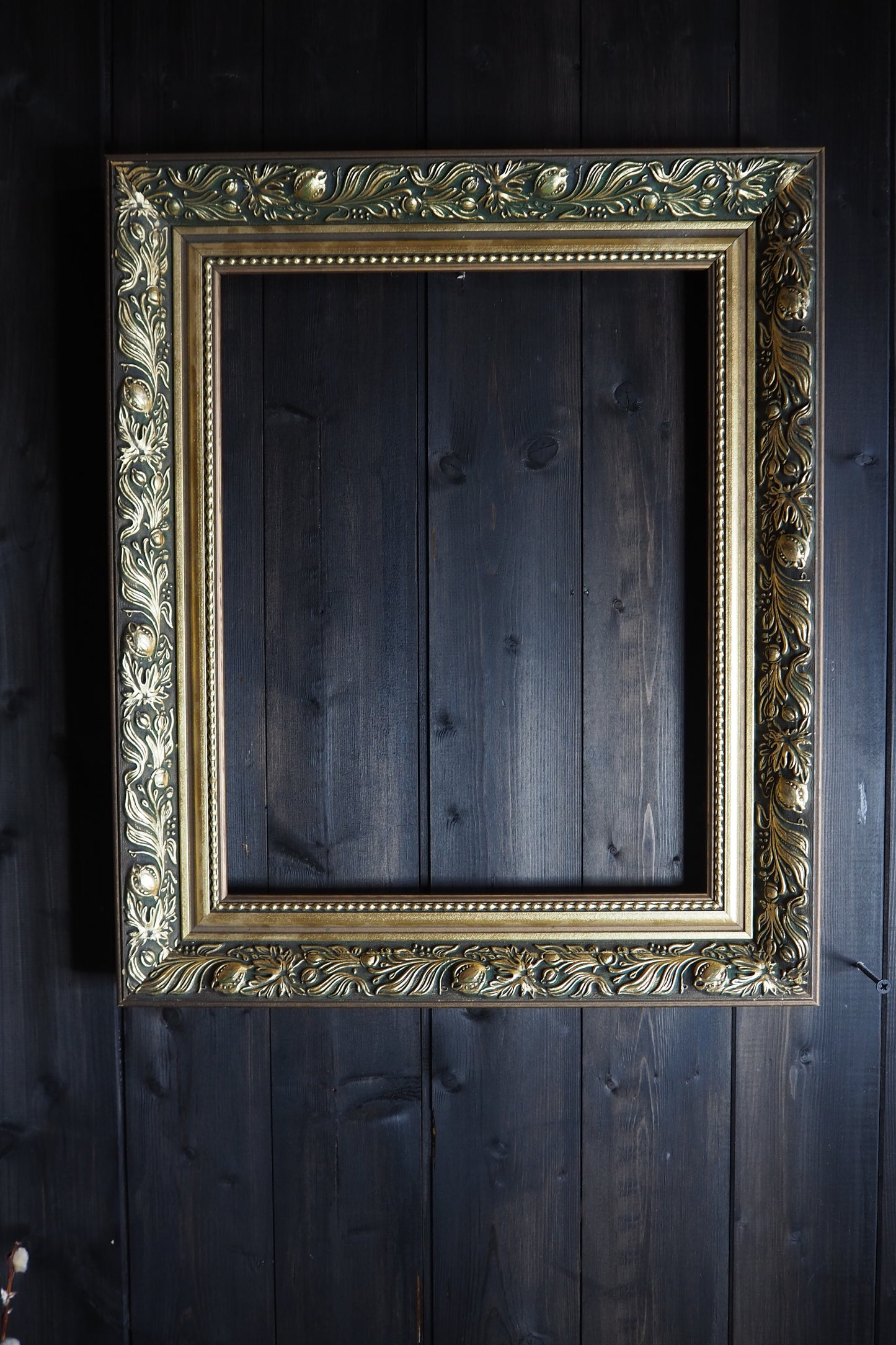 The Belvoir – Antique & Vintage Gold Ornate Small Frame Collection