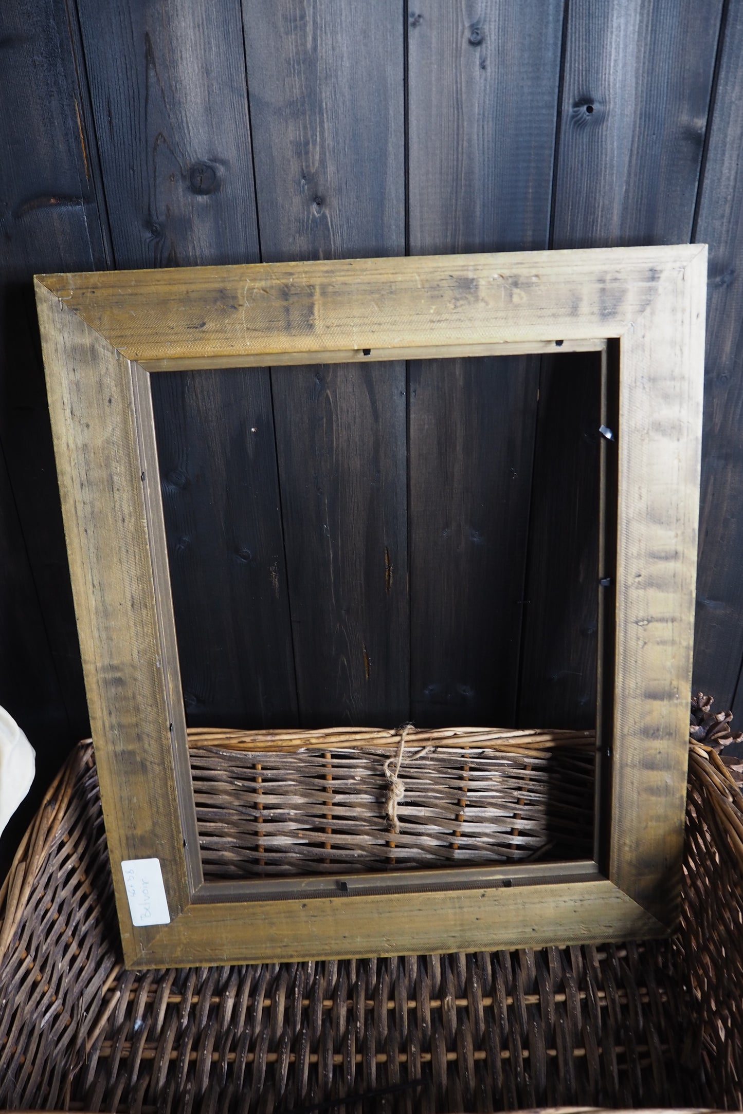 The Belvoir – Antique & Vintage Gold Ornate Small Frame Collection
