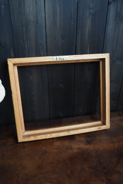 The Ashford – Deep Mini Vintage Wooden Frame with Gold Trim