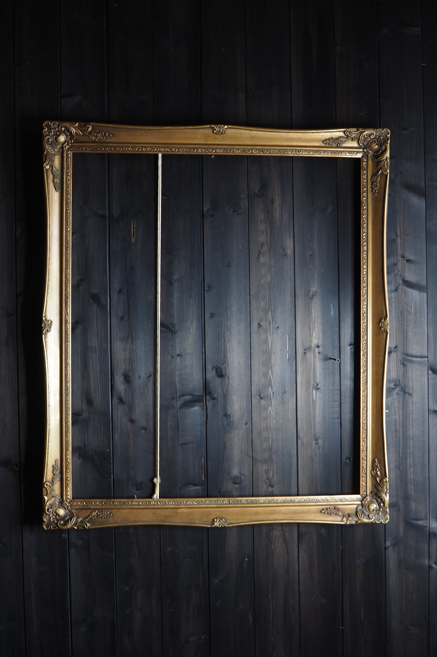 The Sorélle – Vintage Gold Louis Style Large Frame Collection