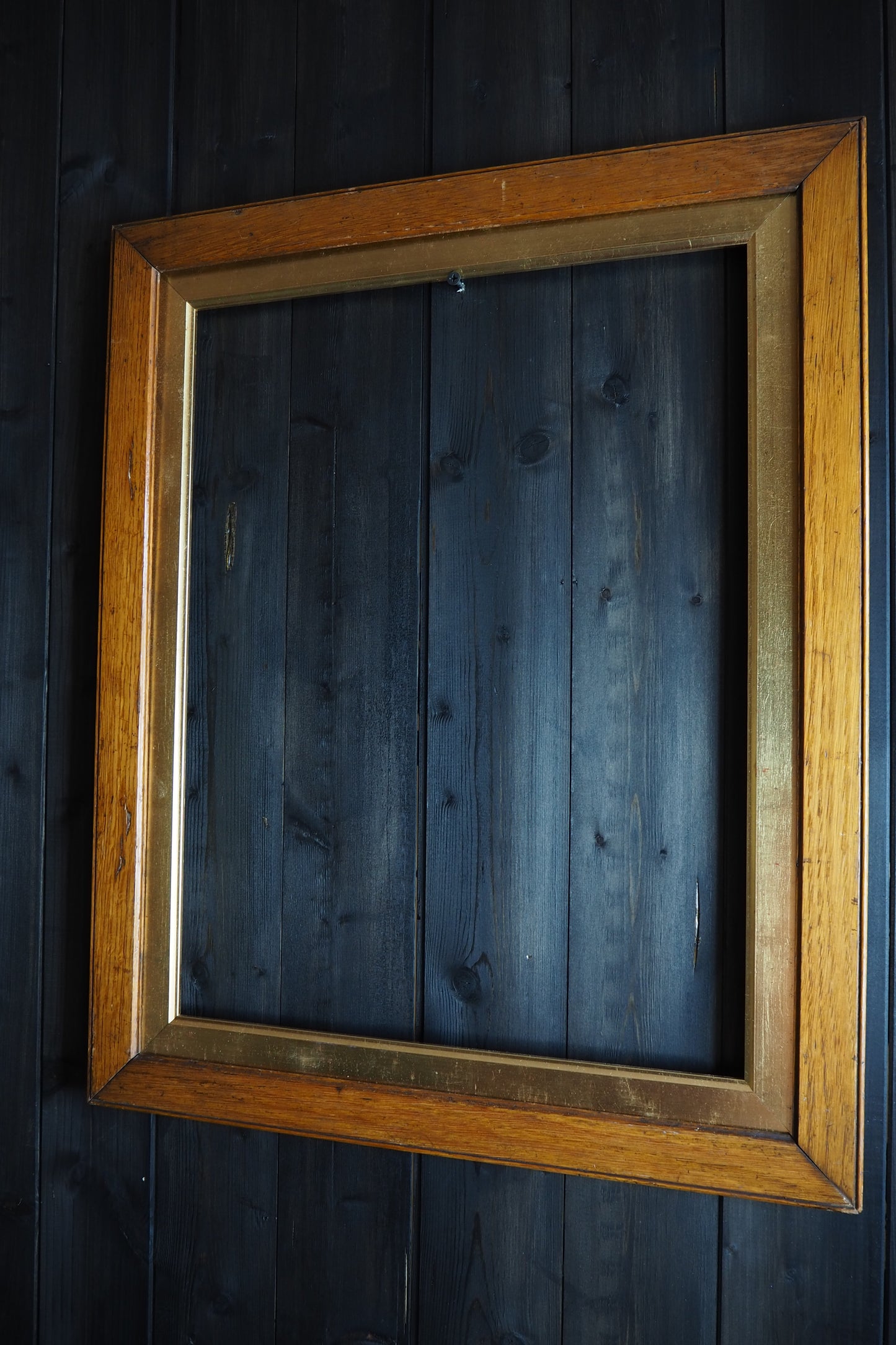 The Chester - Victorian Thick Solid Oak Wood Frame with Gold Trim