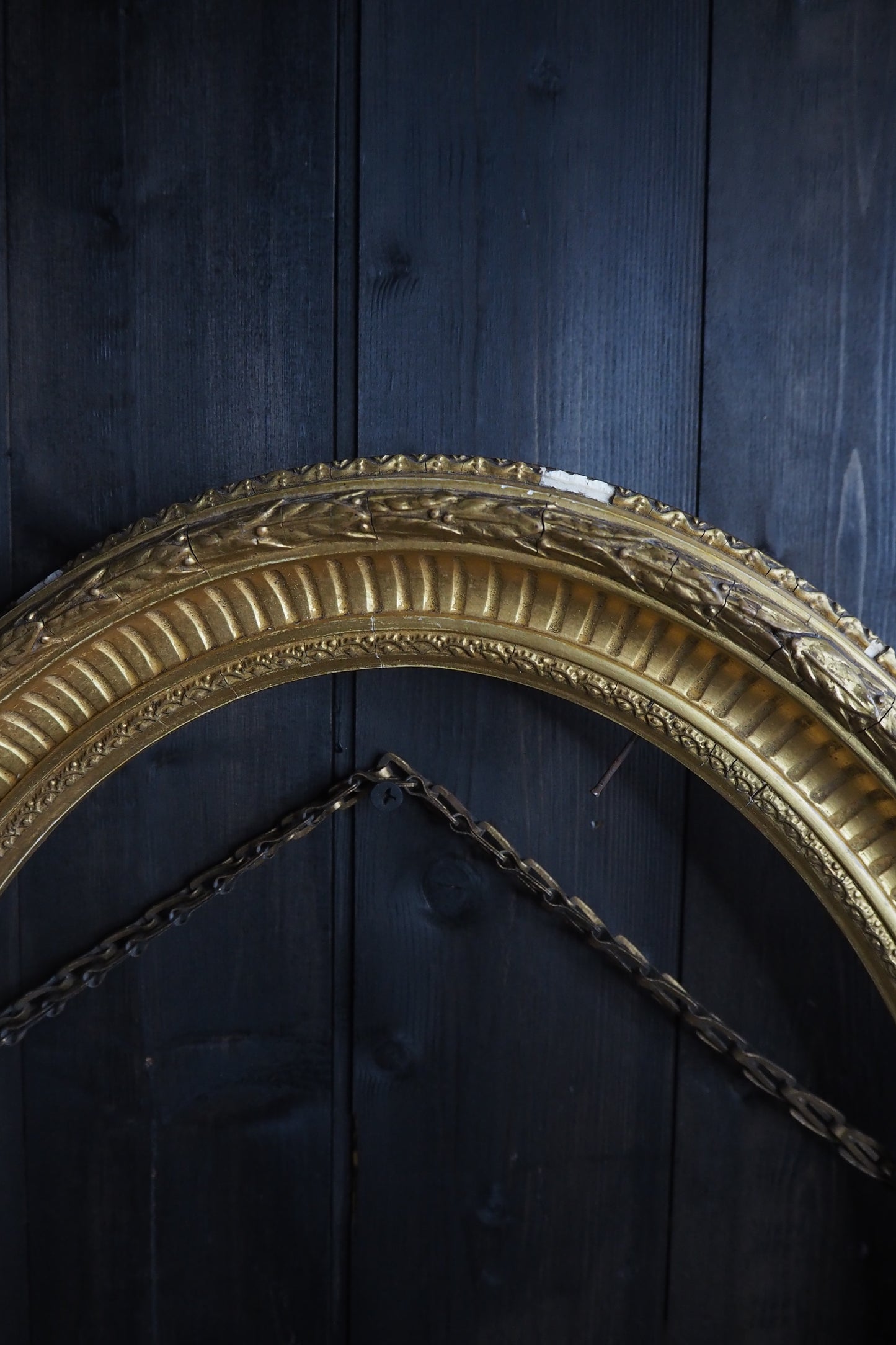 The Painswick – Antique Ornate Gold Thick Gilt Oval Frame