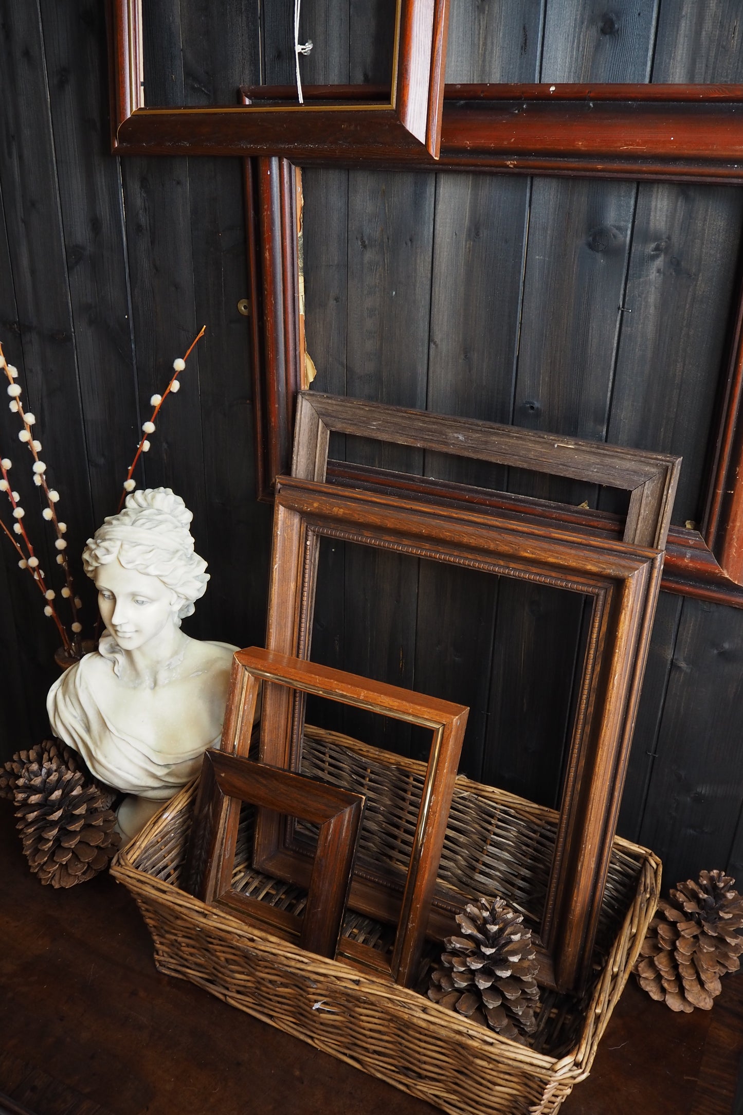 The Westoria -  Rustic Mahogany Wooden Frame