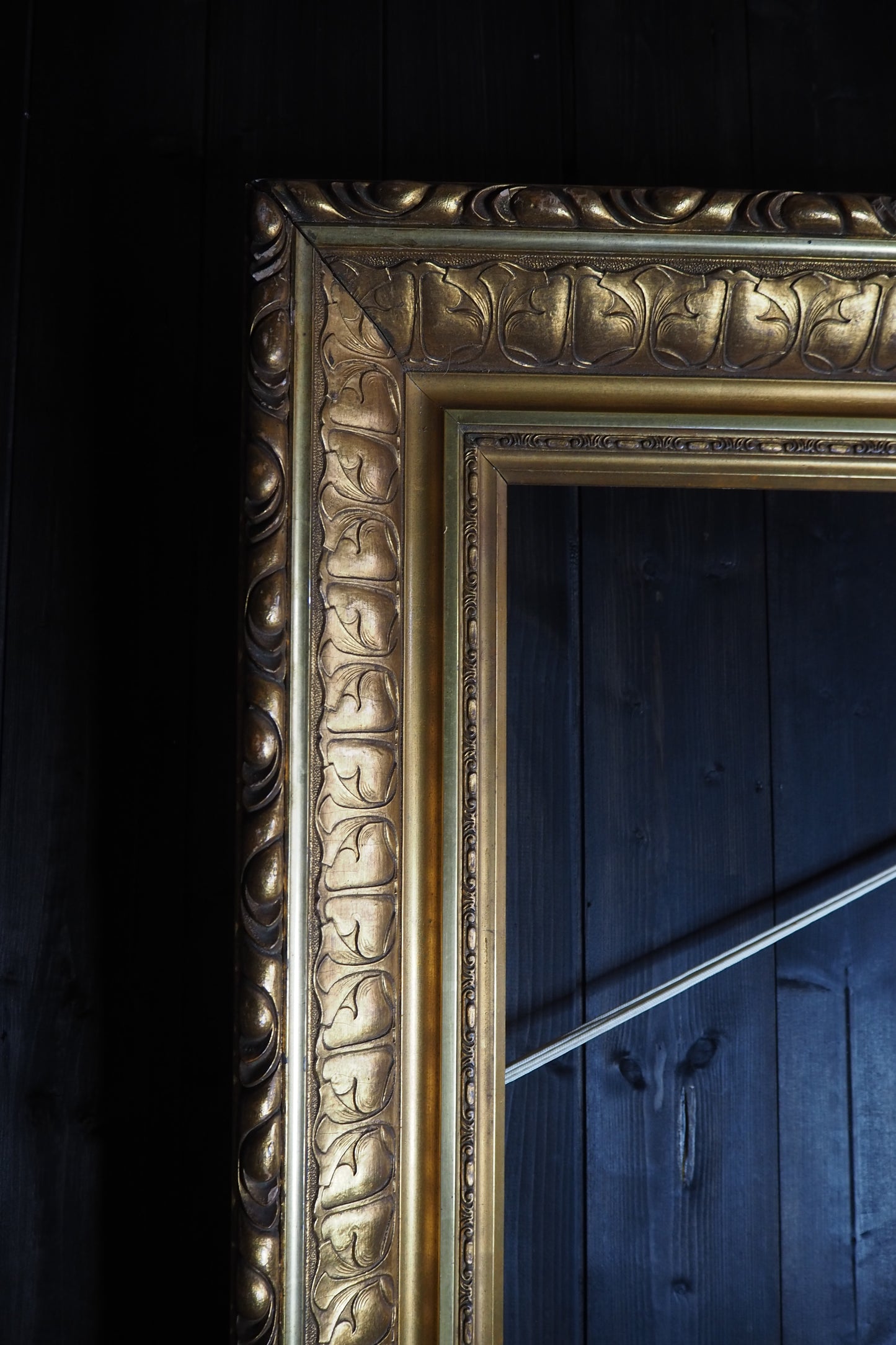 The Versailles – Extremely Heavy Antique Gold Statement Frame