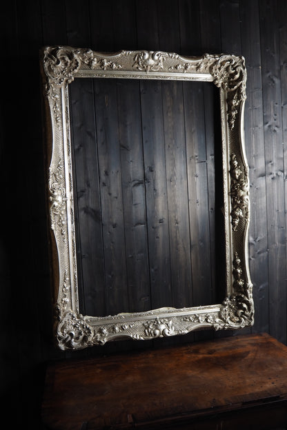 The Marly – XXL Versailles Antique Silver Gesso Frame