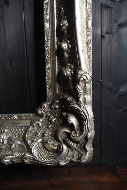 The Marly – XXL Versailles Antique Silver Gesso Frame