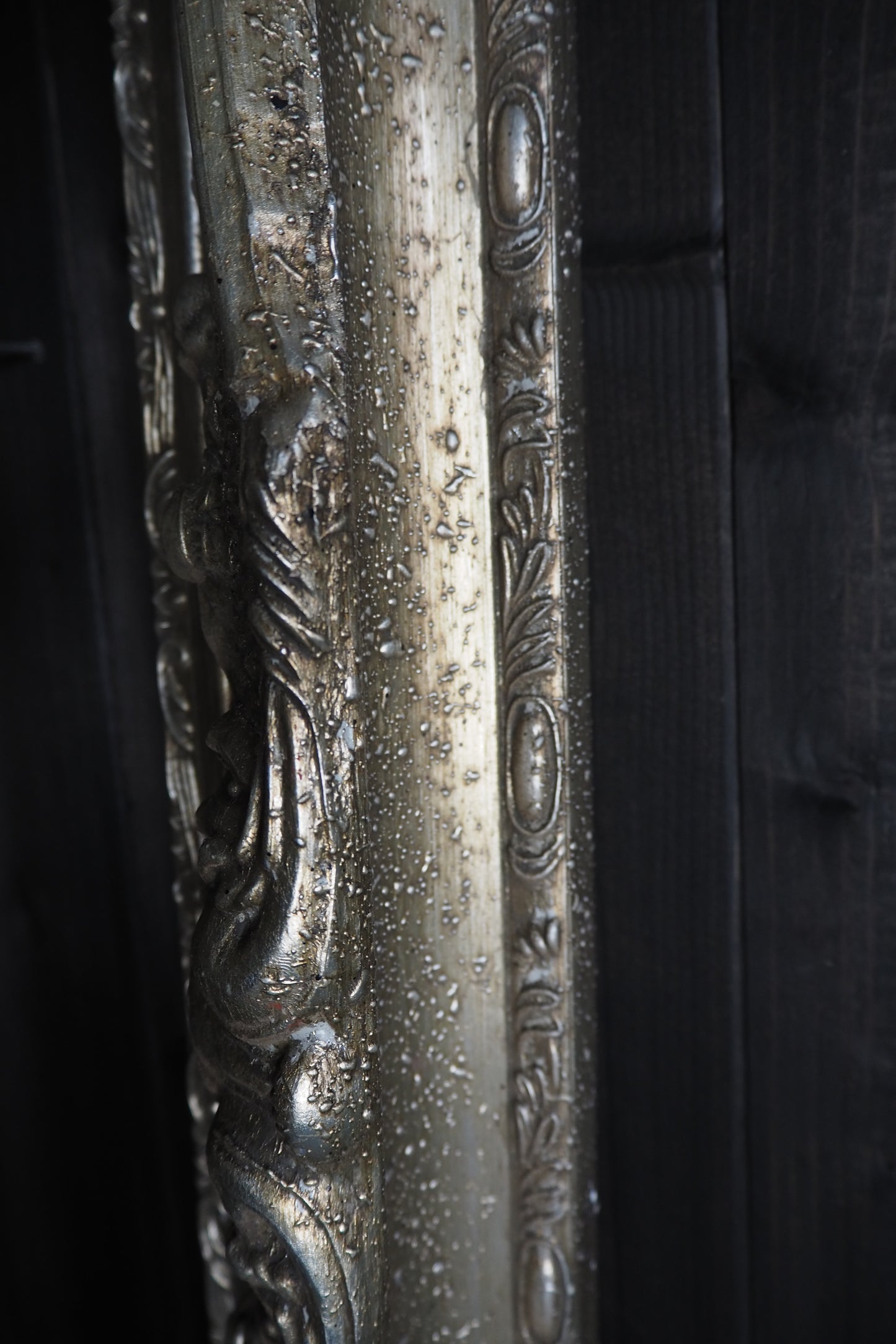 The Marly – XXL Versailles Antique Silver Gesso Frame