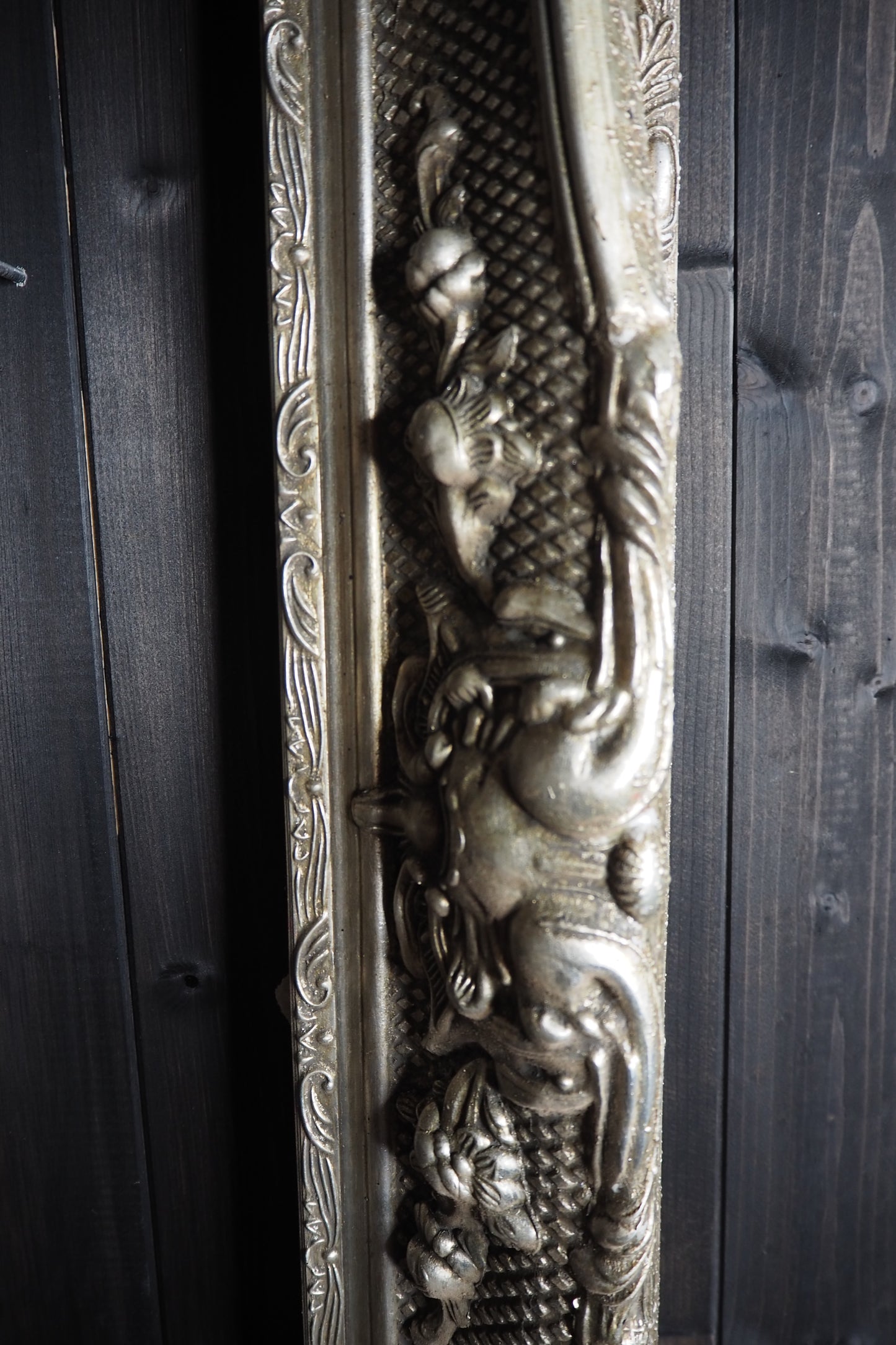 The Marly – XXL Versailles Antique Silver Gesso Frame