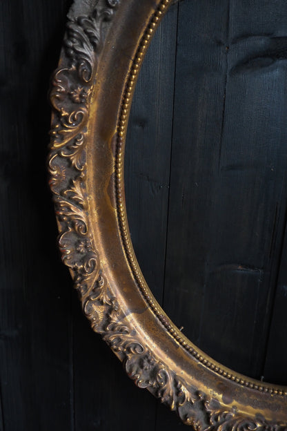 The Lacock – Authentic Antique Victorian Ornate Gilt Oval Frame