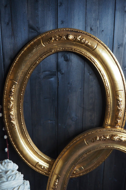 The Hollywood - Vintage 1970s Ornate Resin Gold Lightweight Frame Pair