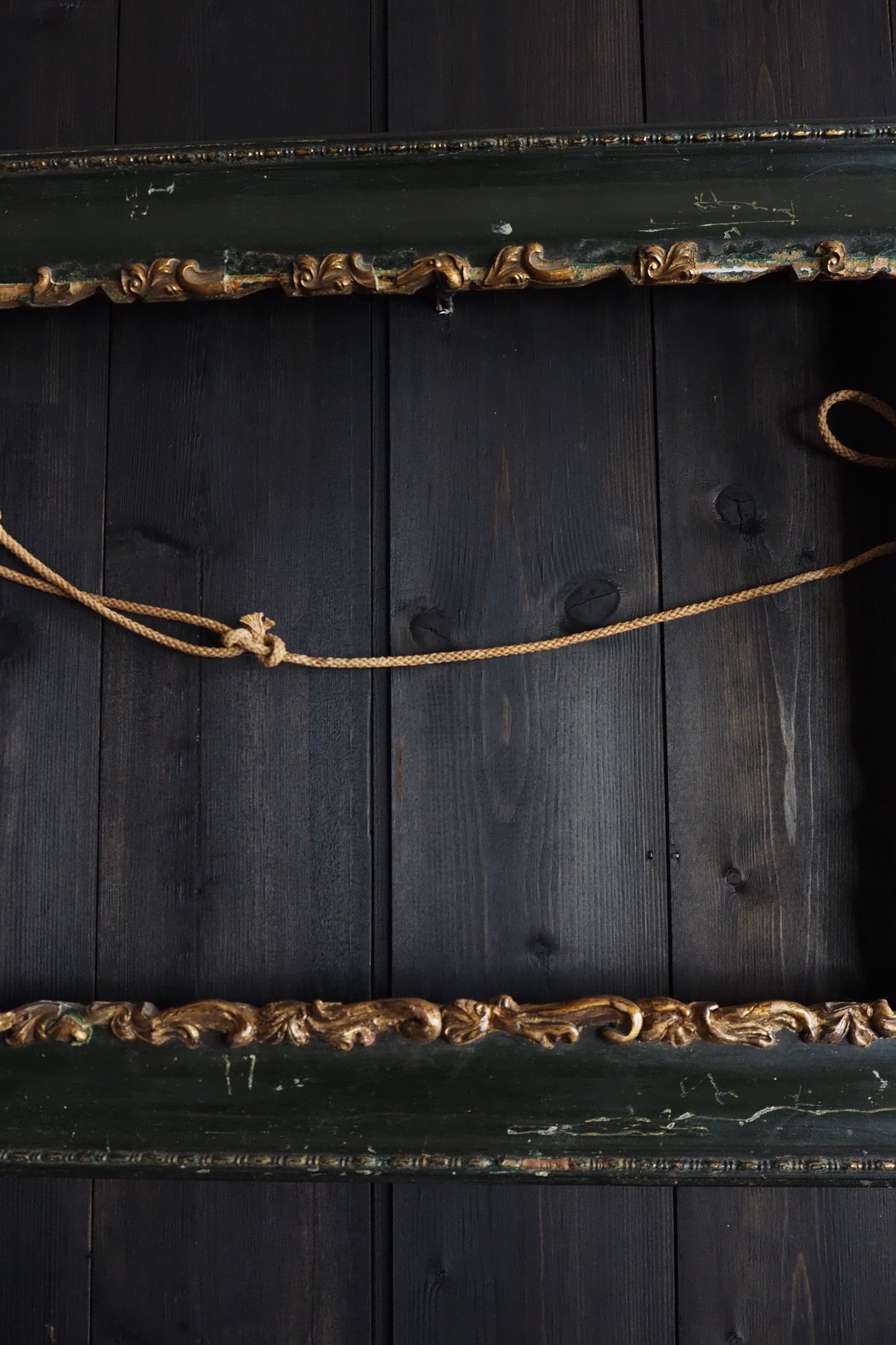 The Ashcombe - Antique Victorian Dark Green Gilt Frame
