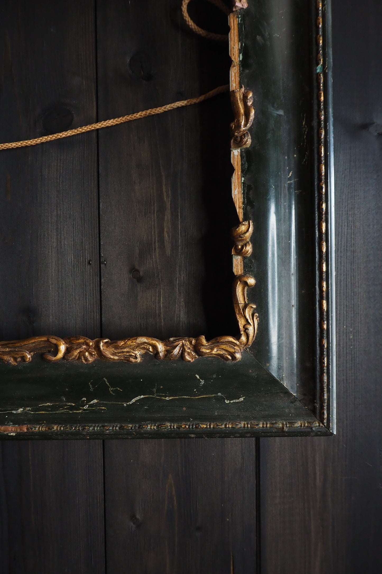 The Ashcombe - Antique Victorian Dark Green Gilt Frame