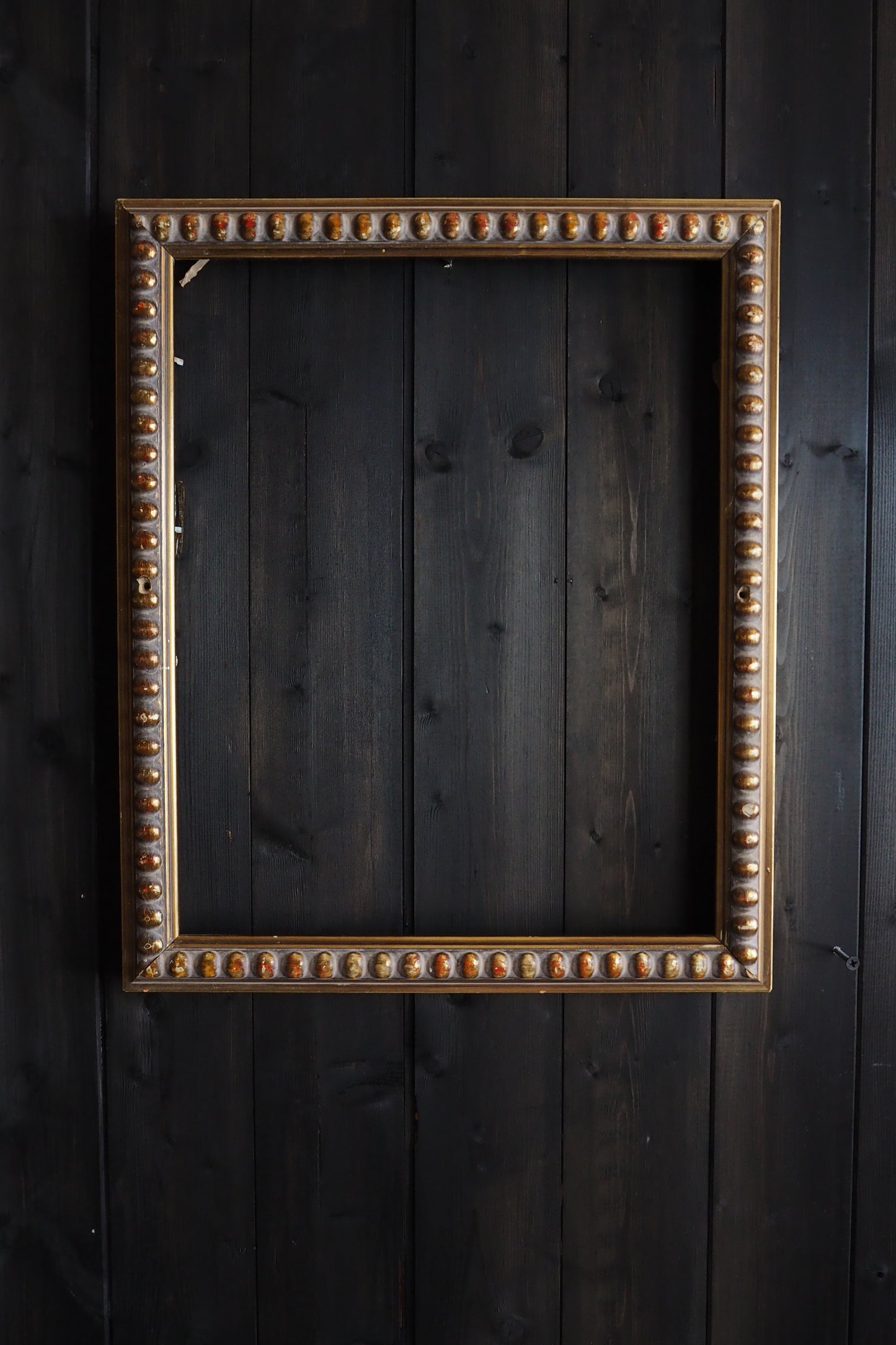 The Bobbin – Solid Wooden Distressed Ornate Gilt Frame