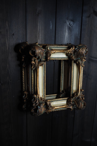 The D'Aubigny – Vintage Heavy Resin Baroque Picture Frames | Ornate Gold ,Black & White