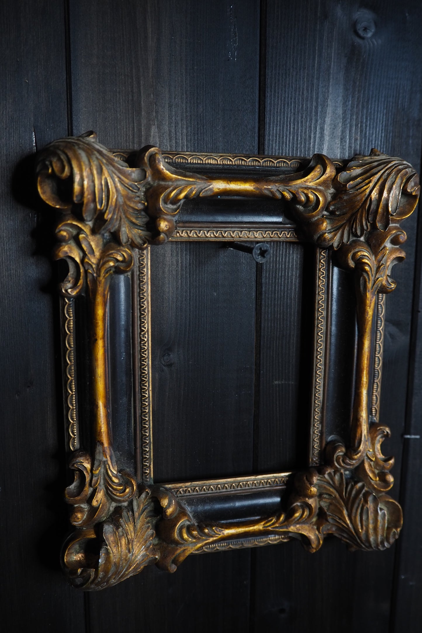 The D'Aubigny – Vintage Heavy Resin Baroque Picture Frames | Ornate Gold ,Black & White