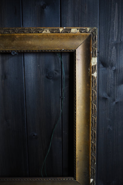 The Lucca - Antique Gold European Gilt Frame