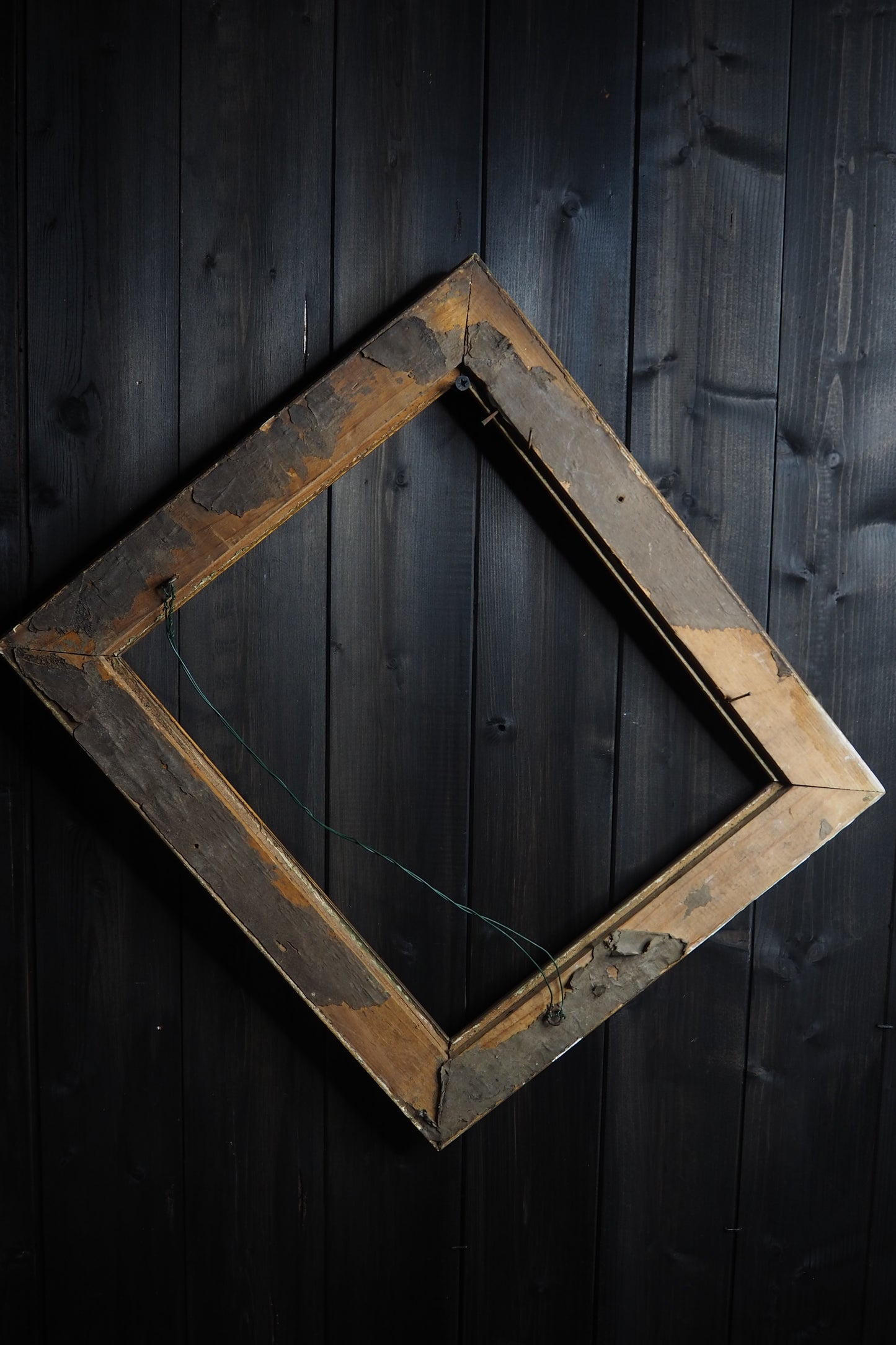 The Lucca - Antique Gold European Gilt Frame