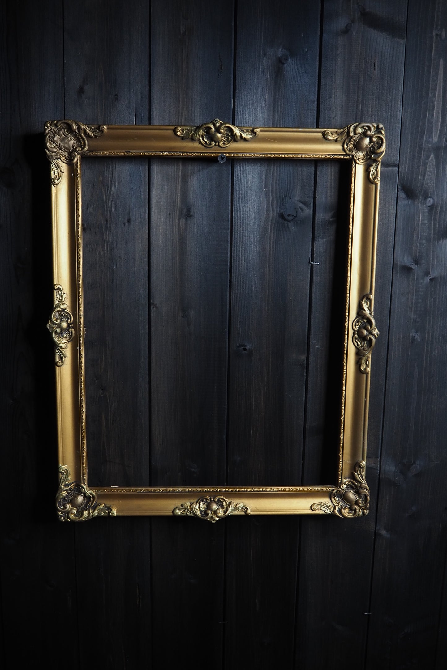 The European Grandeur – Hungarian Ornate Slim Gilt Frame