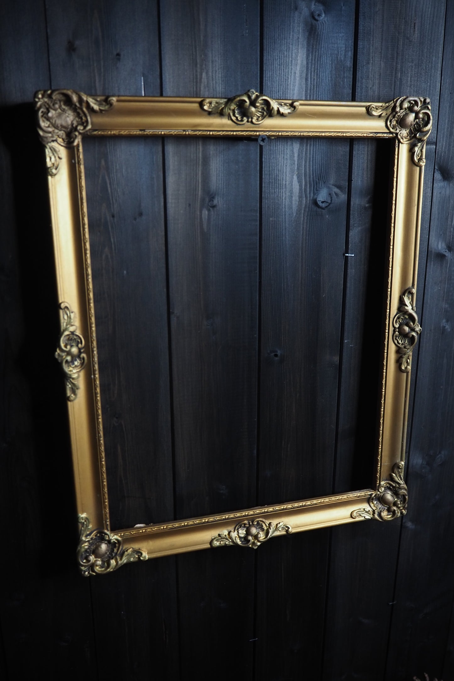 The European Grandeur – Hungarian Ornate Slim Gilt Frame