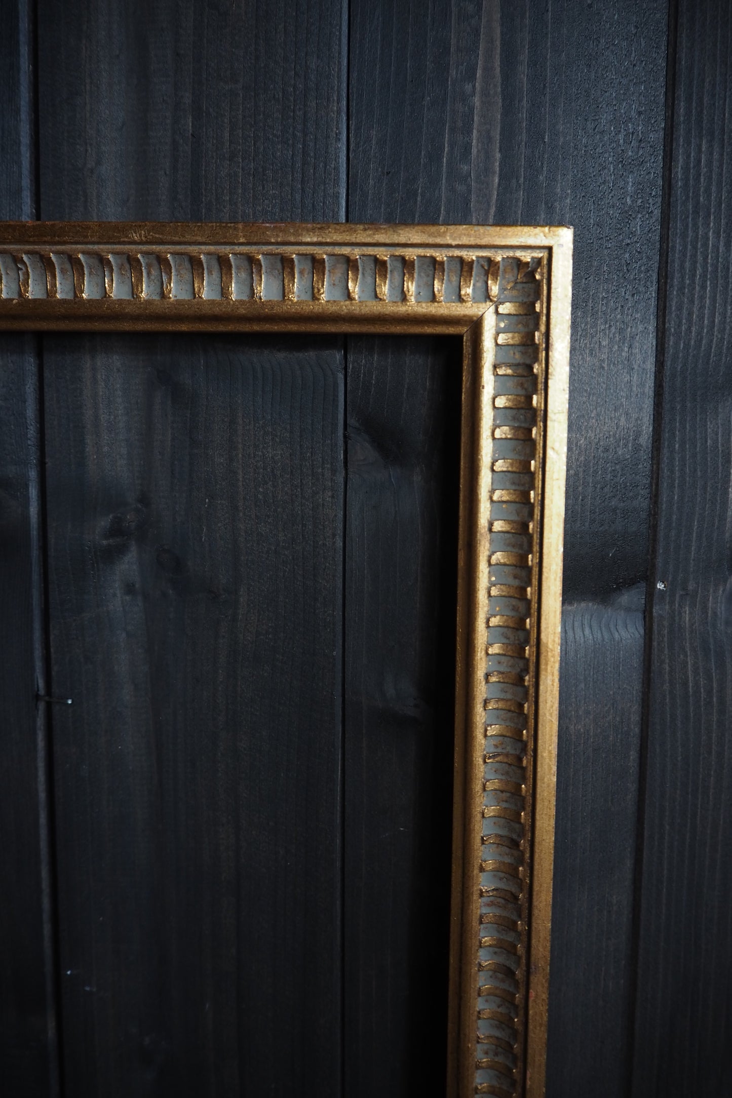 The Accent - Ridged Edge Blue & Gold Lightweight Frame