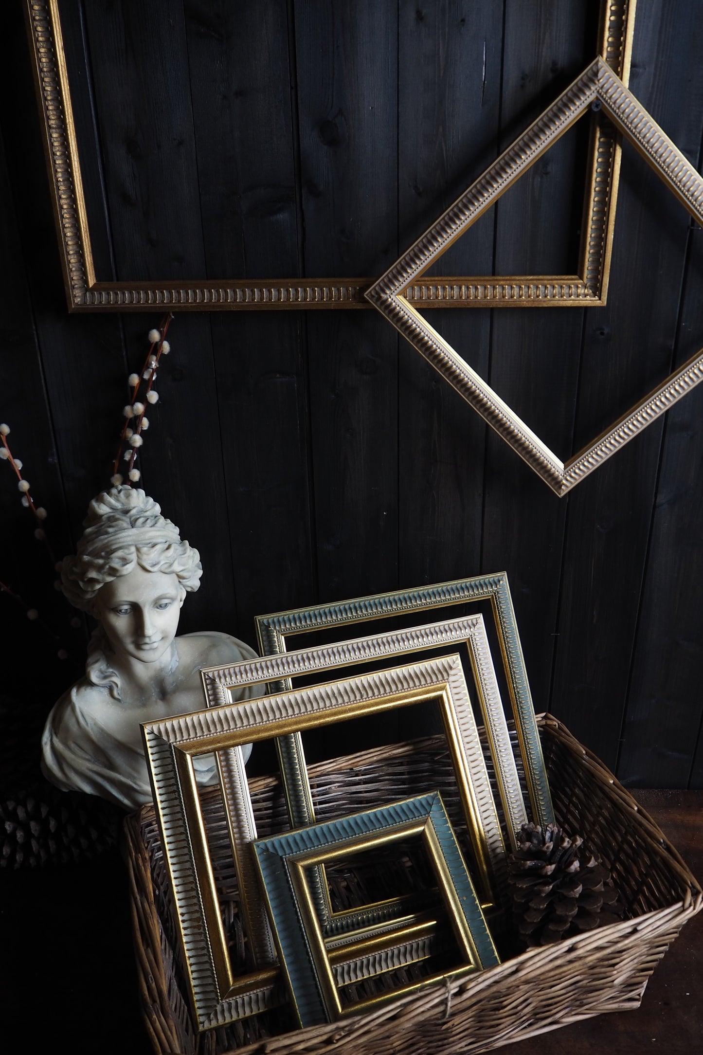 The Accent - Ridged Edge Vintage Frame Collection– Blue & Gold, Pink 60s–70s Style