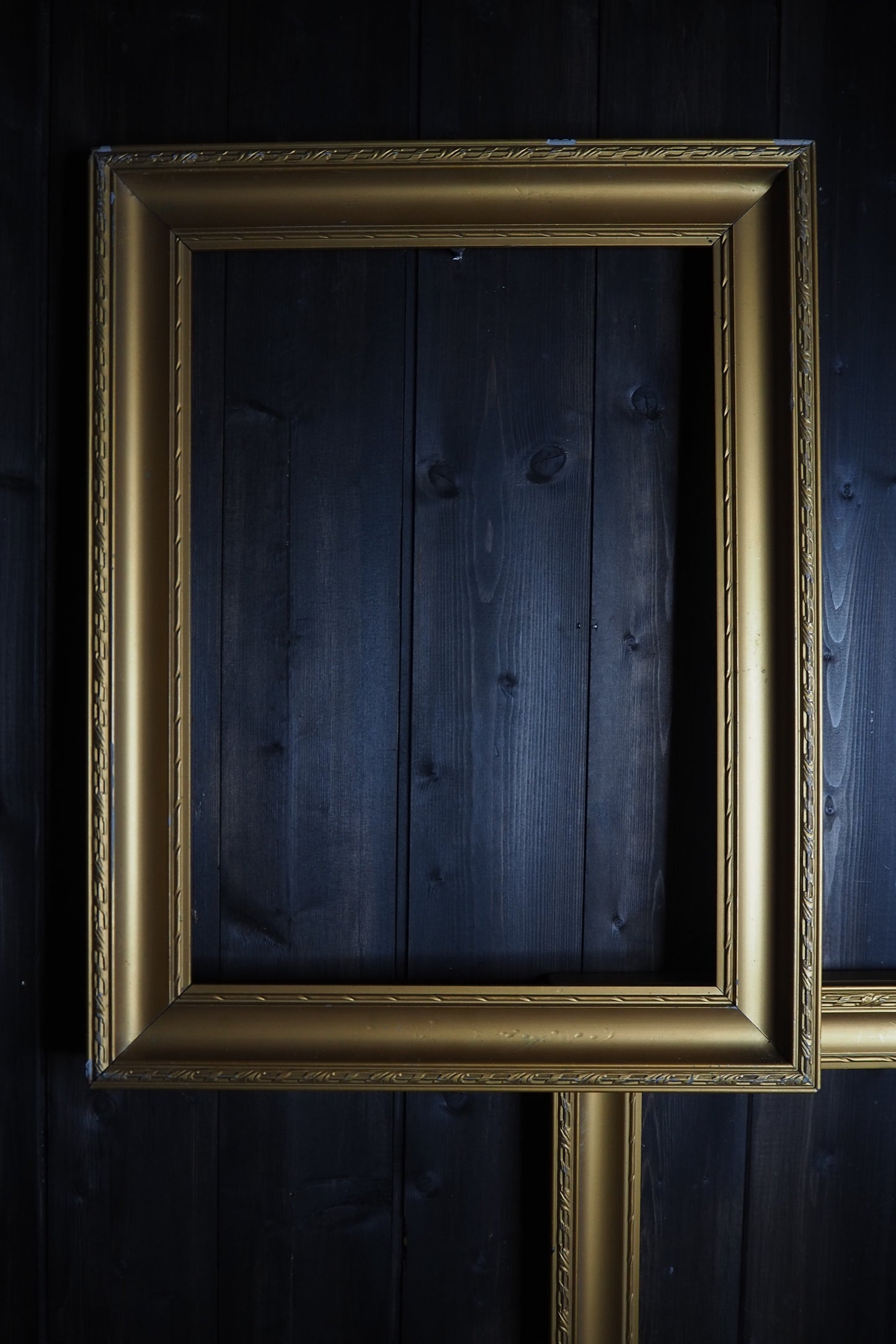 The Astoria - Antique Gold Gilt Frame Pair