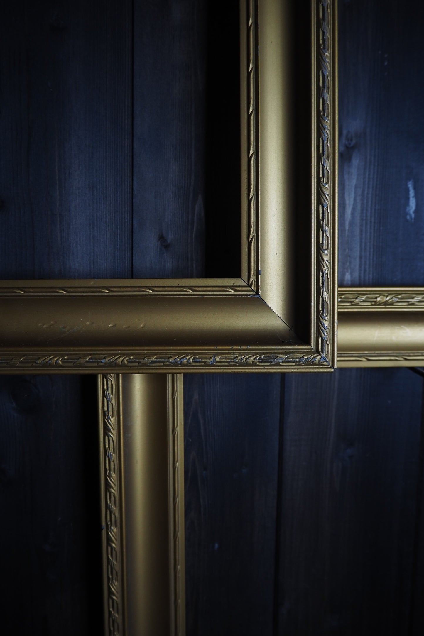 The Astoria - Antique Gold Gilt Frame Pair