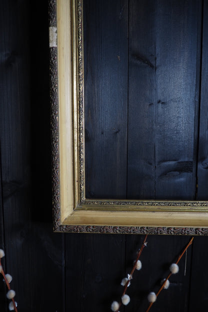 The Antibes - Gold Gilt Frame with Simple Thick Edge