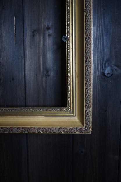 The Antibes - Gold Gilt Frame with Simple Thick Edge