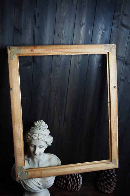 The Antibes - Gold Gilt Frame with Simple Thick Edge