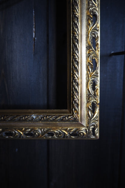 The Regal – Medium Double Slim Gilt Ornate Frame
