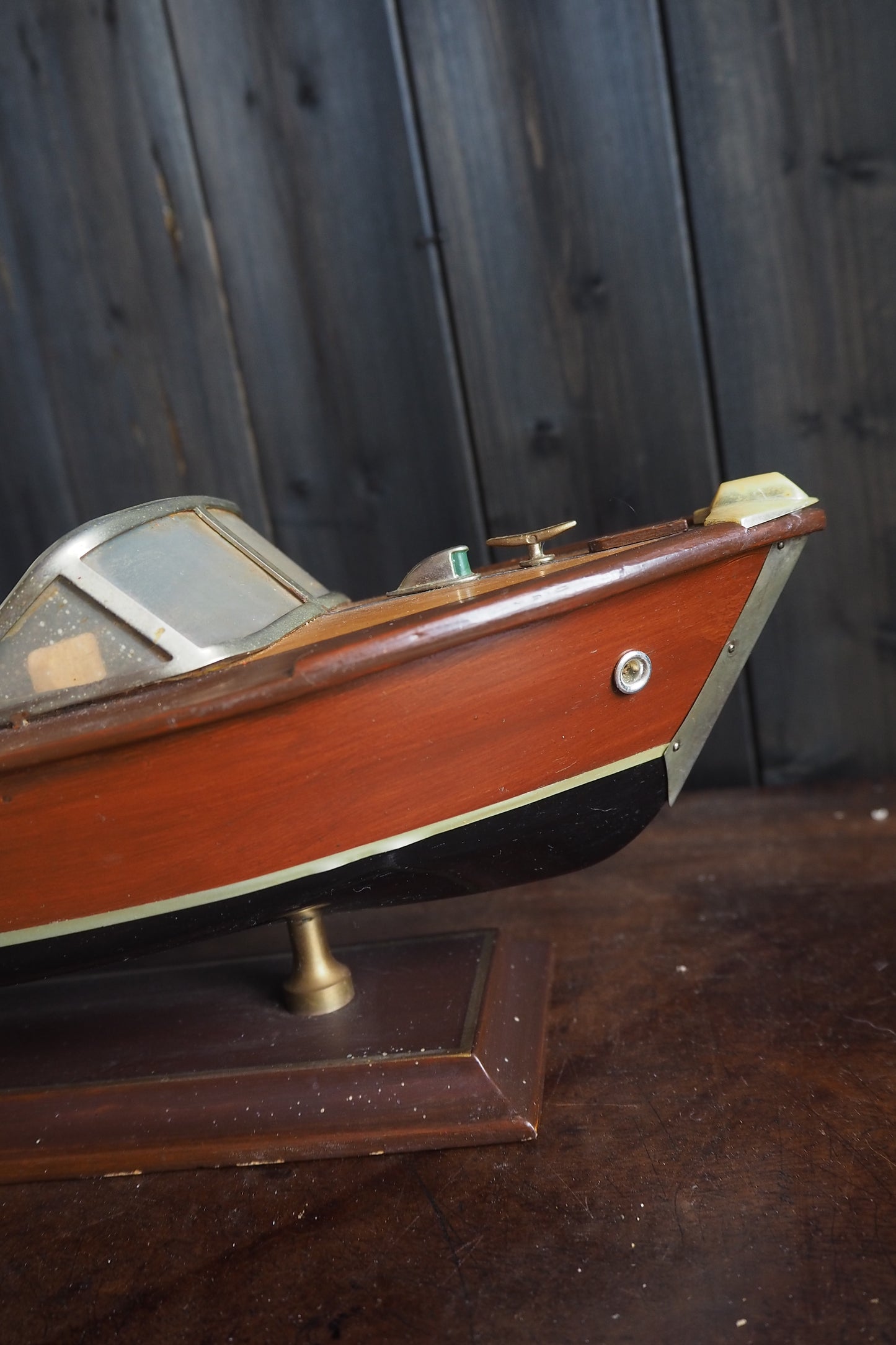 Vintage Chris-Craft Style Wooden Model Speedboat | Mahogany Boat Replica