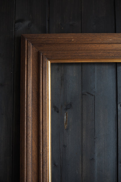 The Stow Oak Frame-  Oak Rustic with Gold Trim Frame
