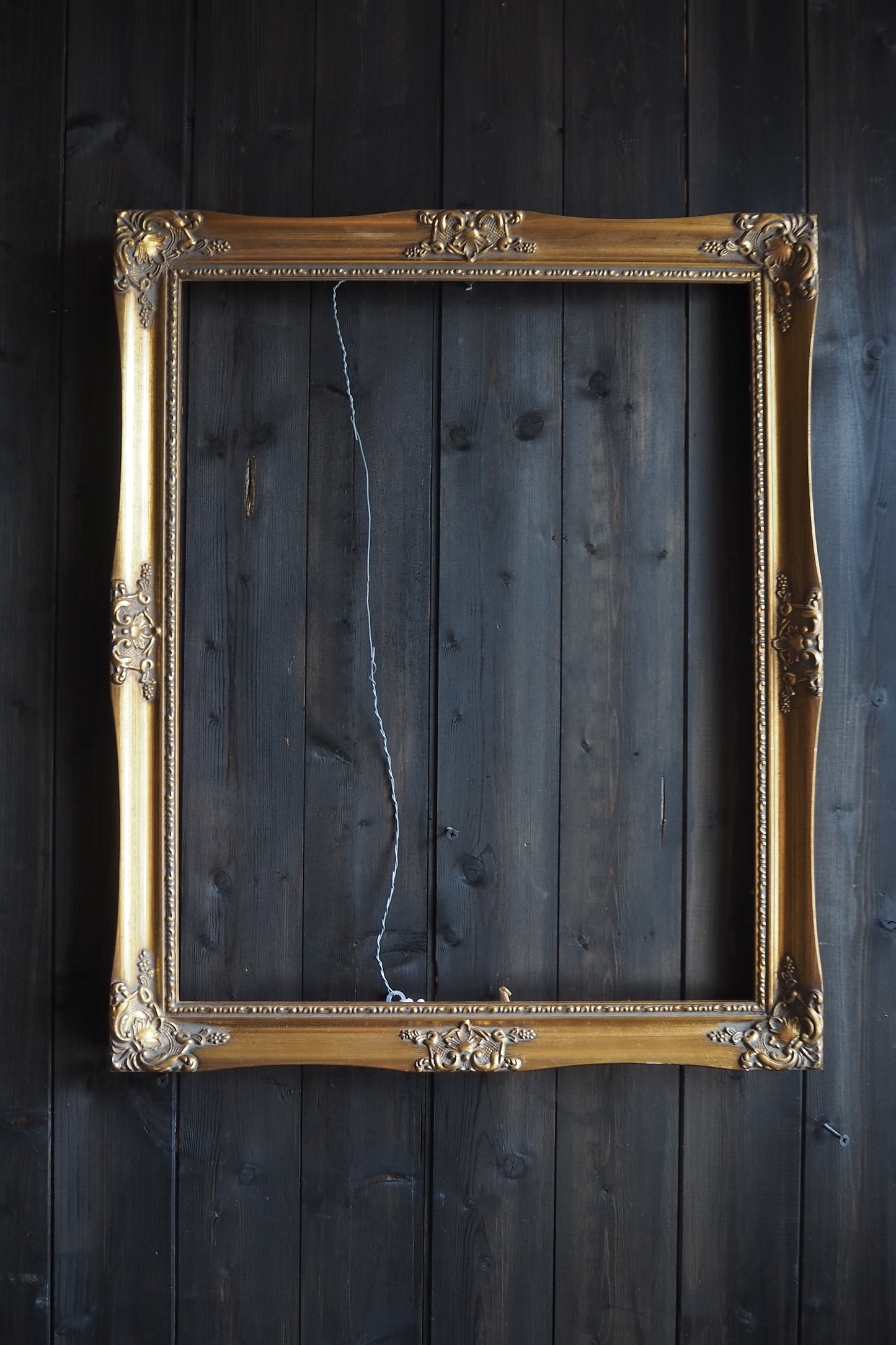 The Hambleden – Antique Gold Baroque Frame Gilt Frame