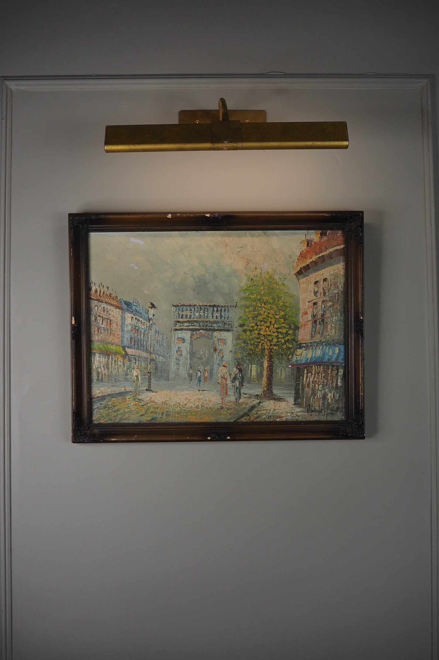 Midcentury Impressionist Paris Street Scene Oil Painting in ornate wooden frame