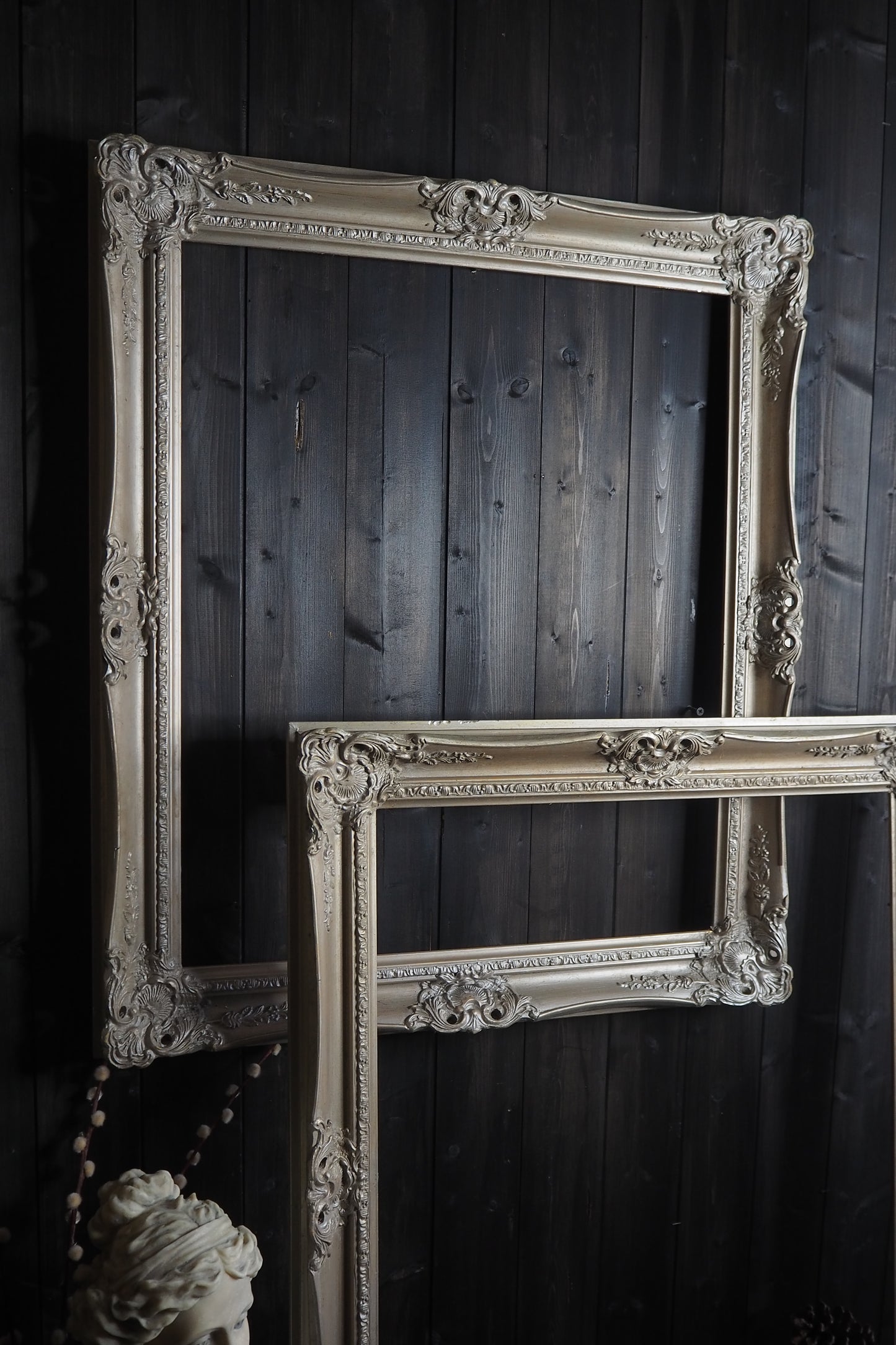 The Argentum -Silver Antique-Coloured Vintage Ornate Baroque Frame Pair