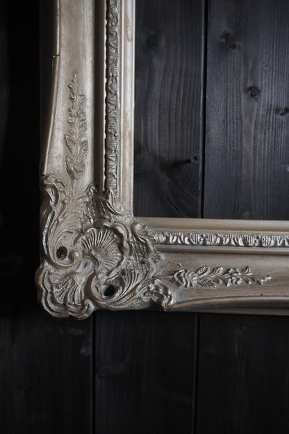 The Argentum -Silver Antique-Coloured Vintage Ornate Baroque Frame Pair
