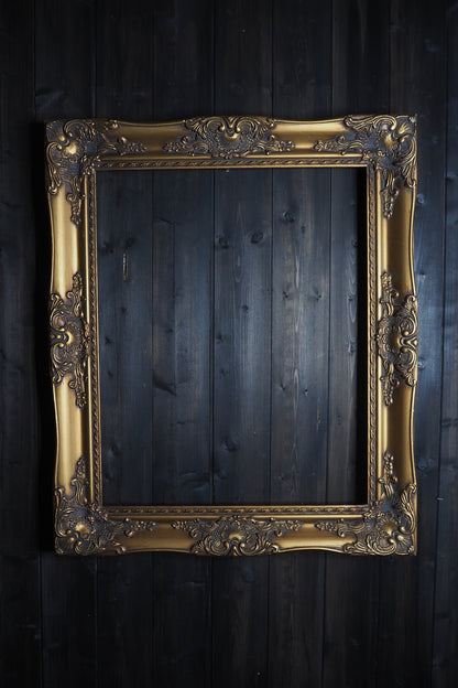 The Ibiza Collection – Vintage Gilt French Louis-Style Ornate Gold Frames A