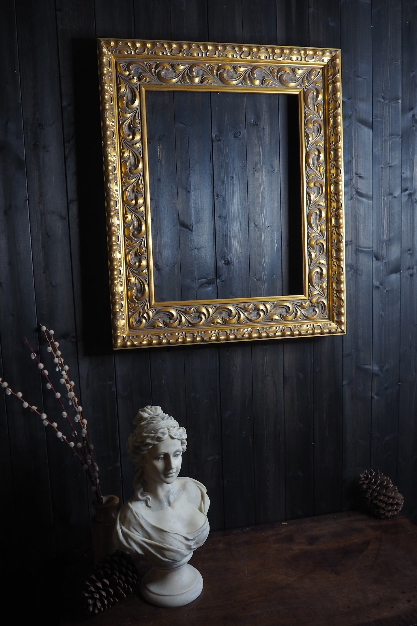 The Fontainebleau - Vintage Heavy Solid Wood Ornate Gold Frame