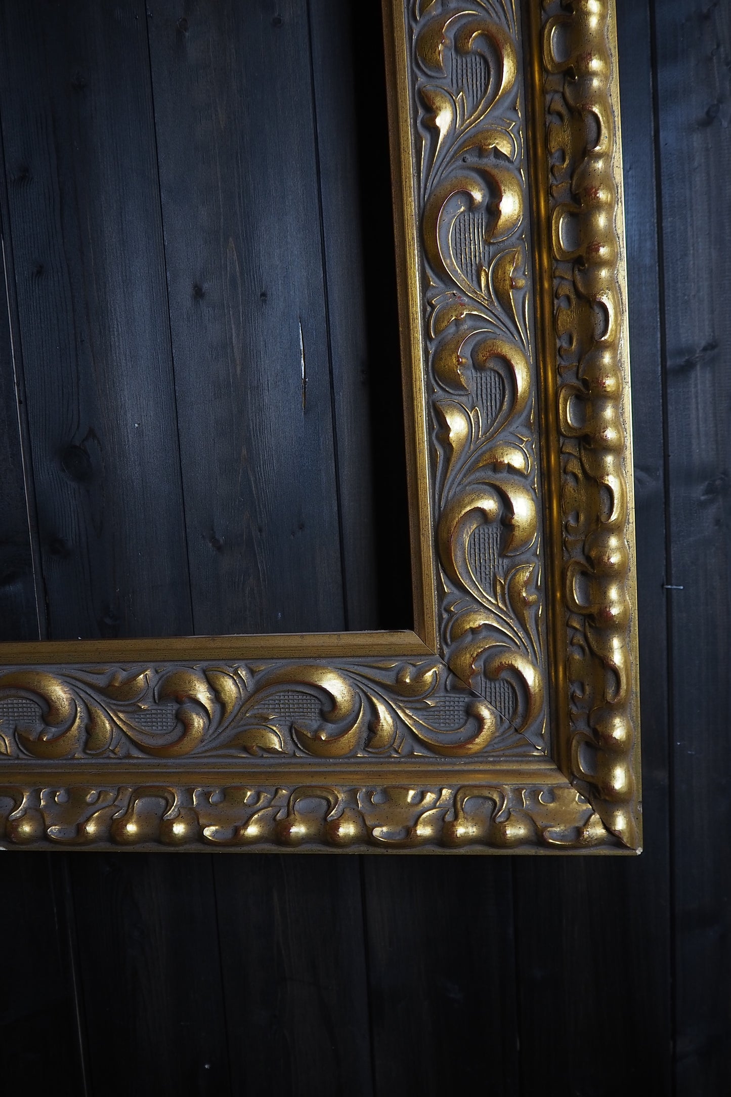 The Fontainebleau - Vintage Heavy Solid Wood Ornate Gold Frame
