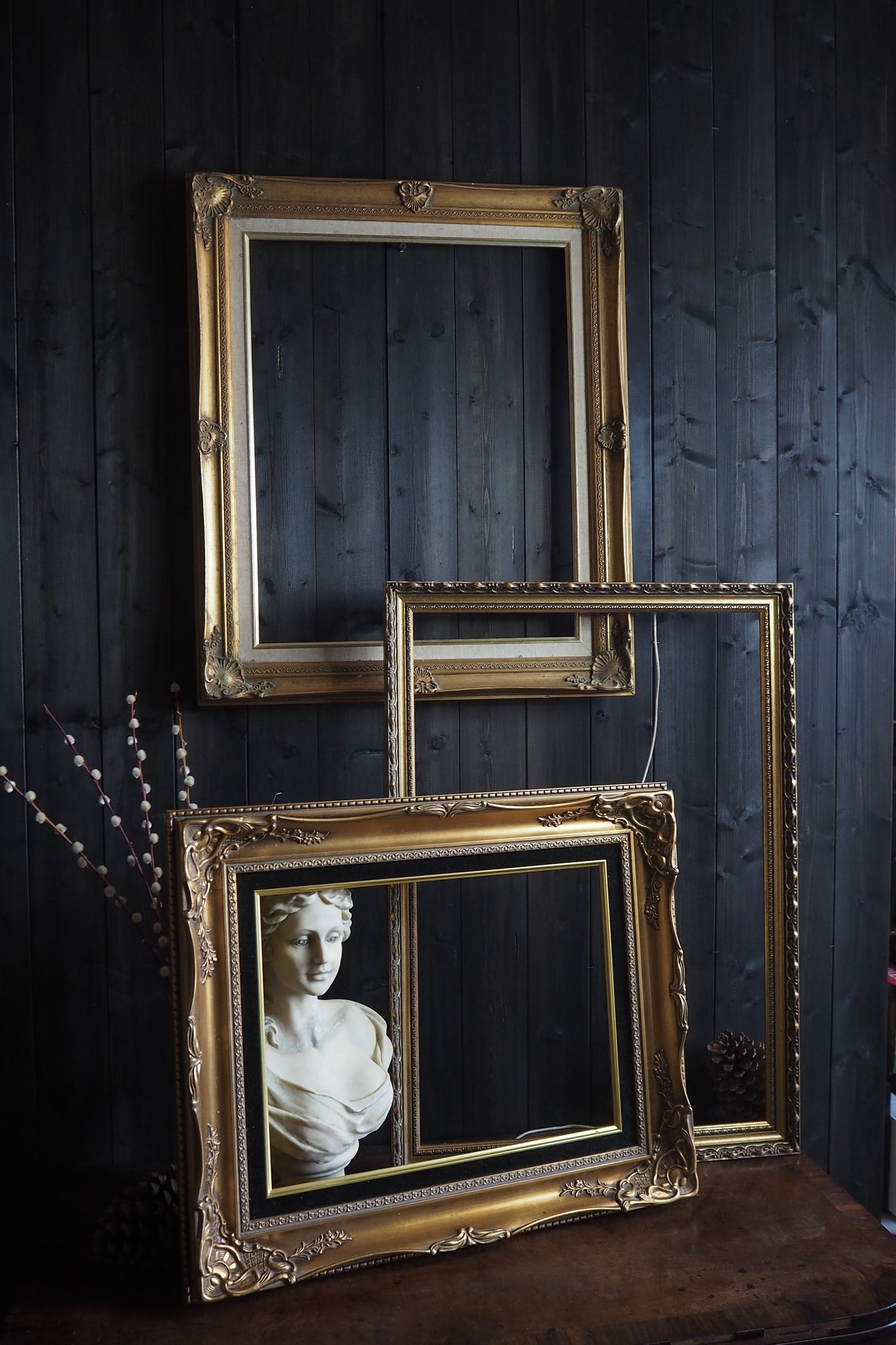 The Belcôte - Antique Gold Gilt Frame Collection A